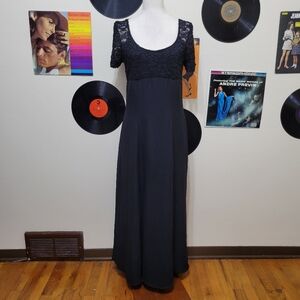 Late Edition | 90s Vintage Lace Top Maxi Dress
